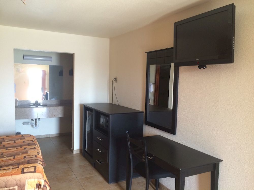 לה פורט Bayshore Motel מראה חיצוני תמונה