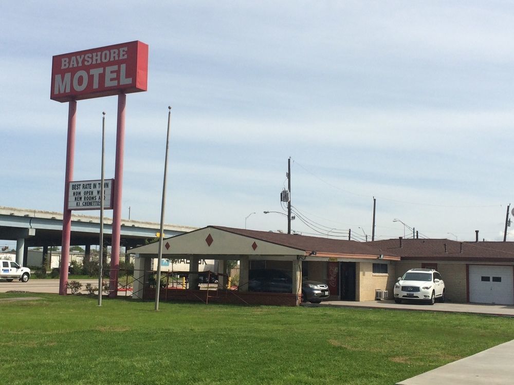 לה פורט Bayshore Motel מראה חיצוני תמונה